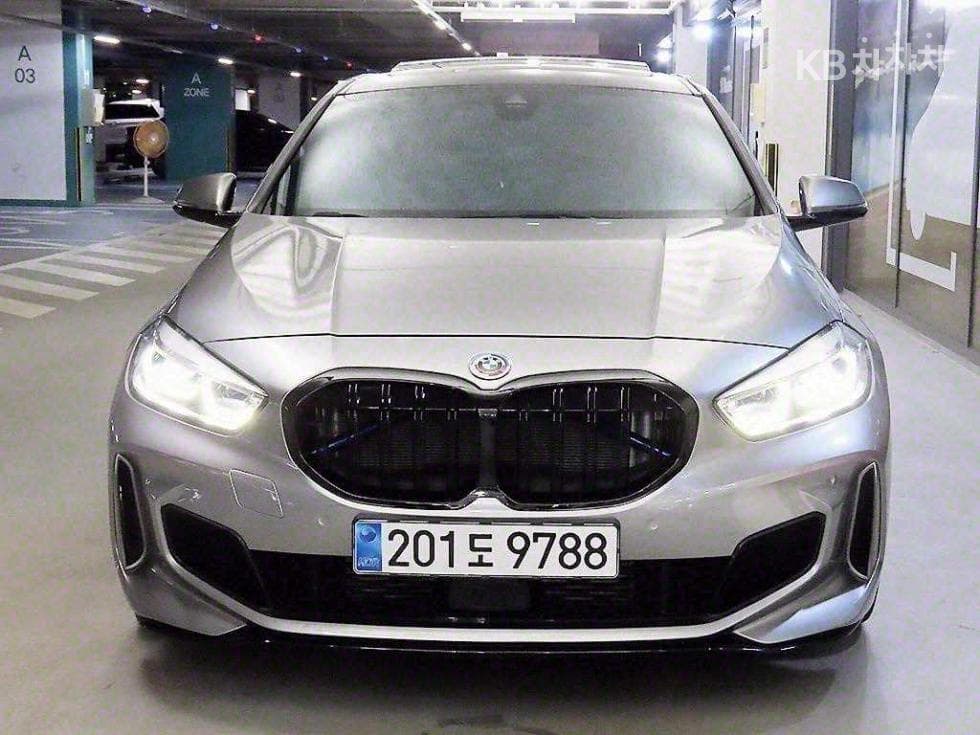 BMW 1시리즈 (F40)M135i xDrive Стандартен - 2
