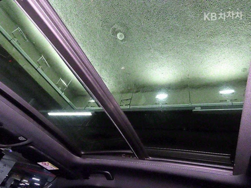 BMW 1시리즈 (F40)M135i xDrive Стандартен - 15