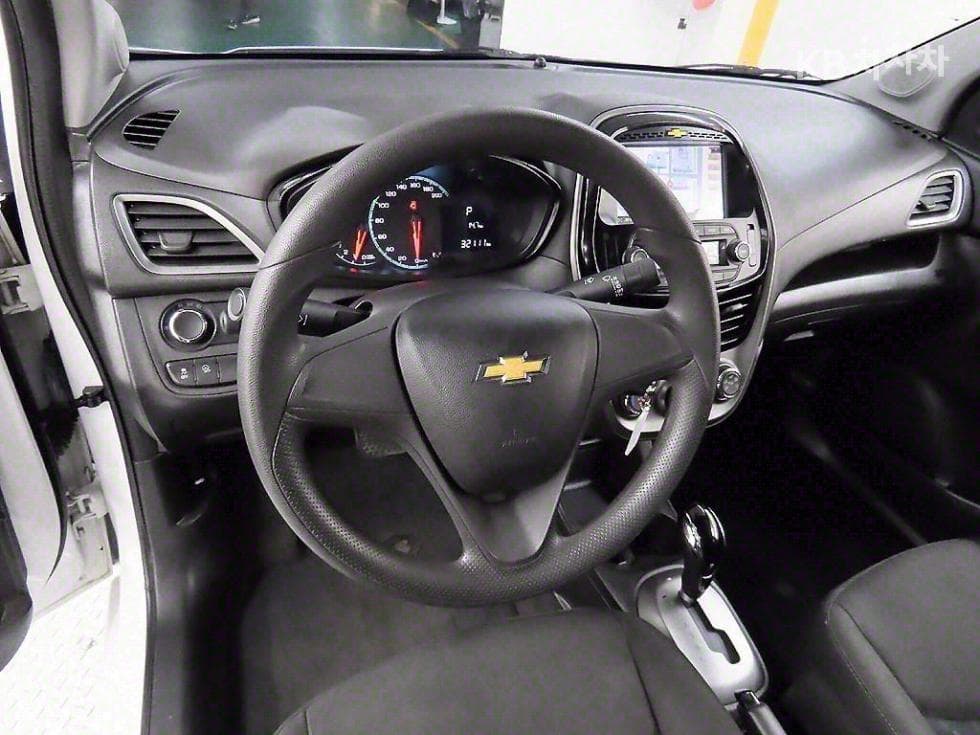 GM Korea The New (facelift) Spark Van1.0 PassengerVan base trim - 9