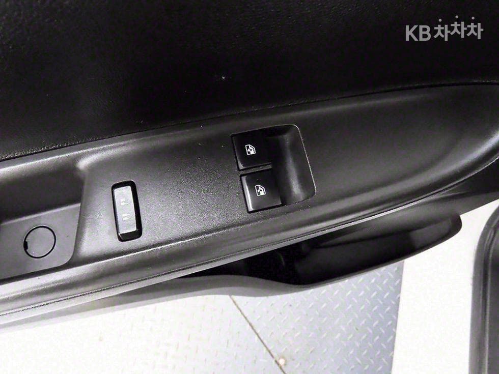 GM Korea The New (facelift) Spark Van1.0 PassengerVan base trim - 11