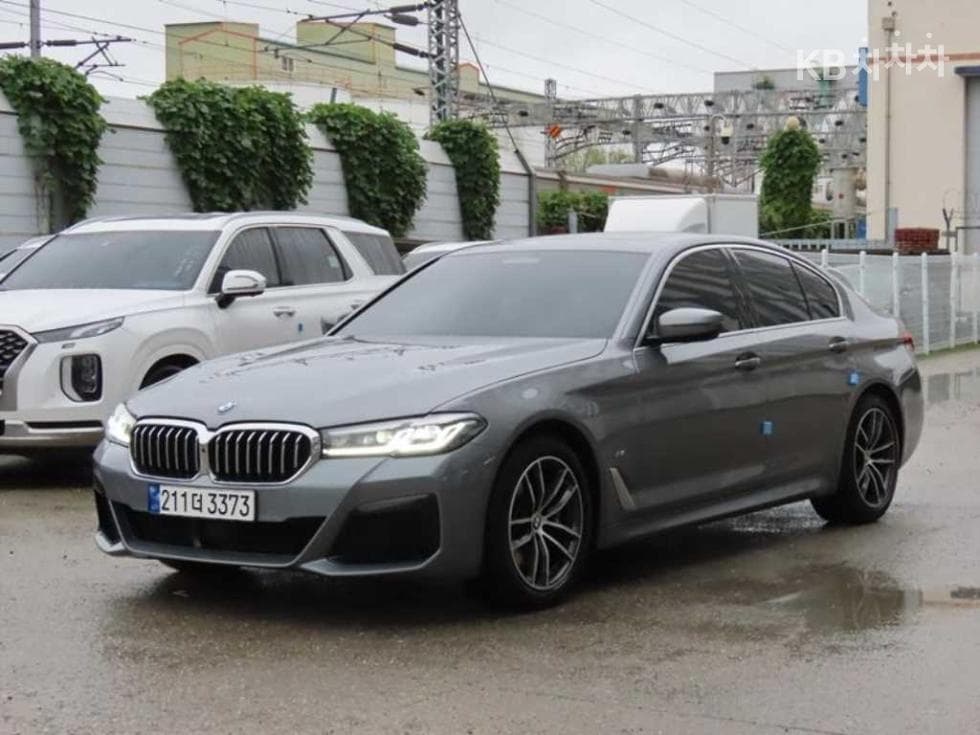 BMW 올Нов5 Серия (G30) 523d M Sport - Image 1