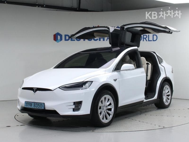 테슬라 Model X Long Range - Image 1