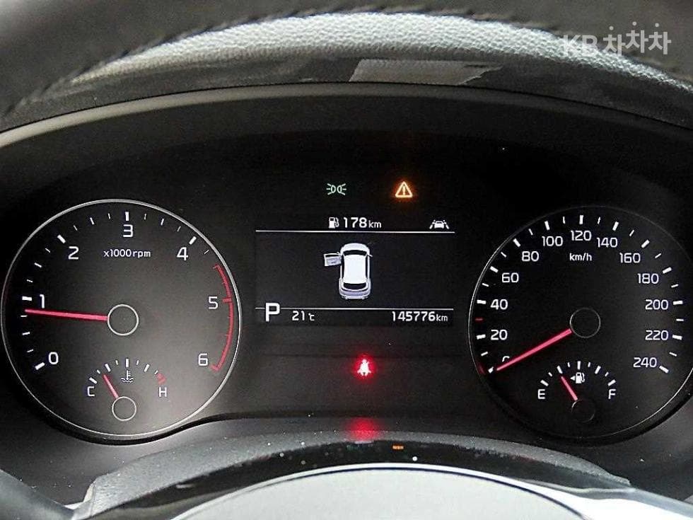 Киа Sportage 더 볼드Смарт스트림 D 1.6 Дизел 2WD Тренди - 8