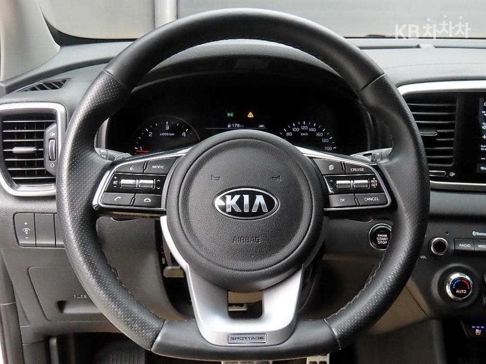 Киа Sportage 더 볼드Смарт스트림 D 1.6 Дизел 2WD Тренди - 9