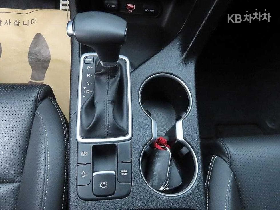 Киа Sportage 더 볼드Смарт스트림 D 1.6 Дизел 2WD Тренди - 10