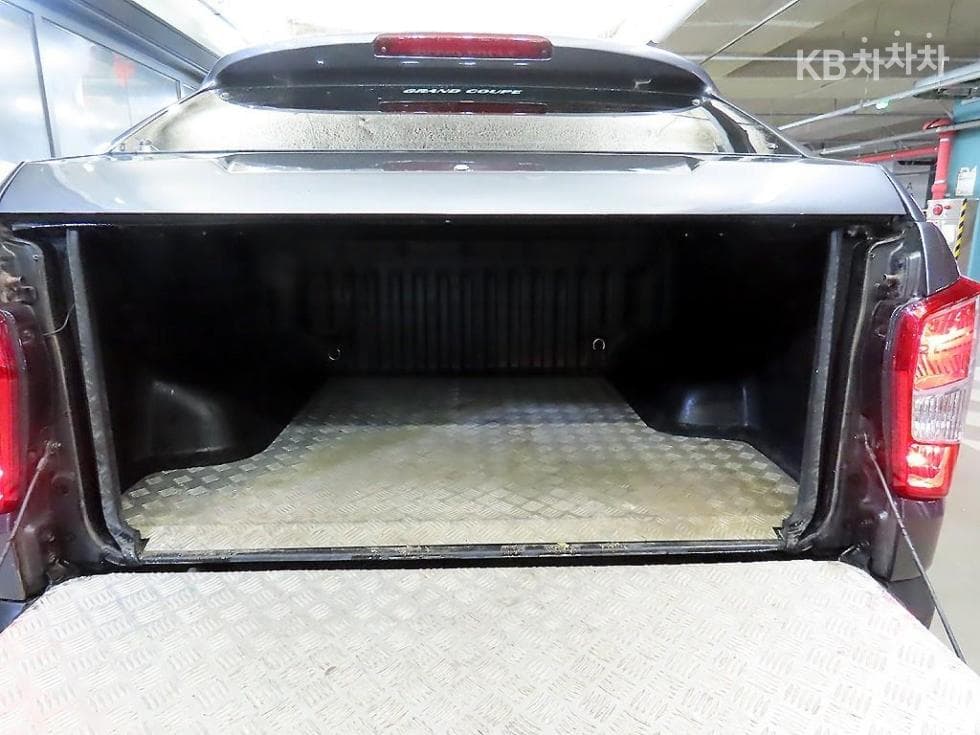 КейДжи Мобилити Rexton 스포츠2.2 4x4 Динамик 에디션 - 18