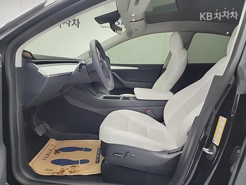 테슬라 Model YLong Range - 11