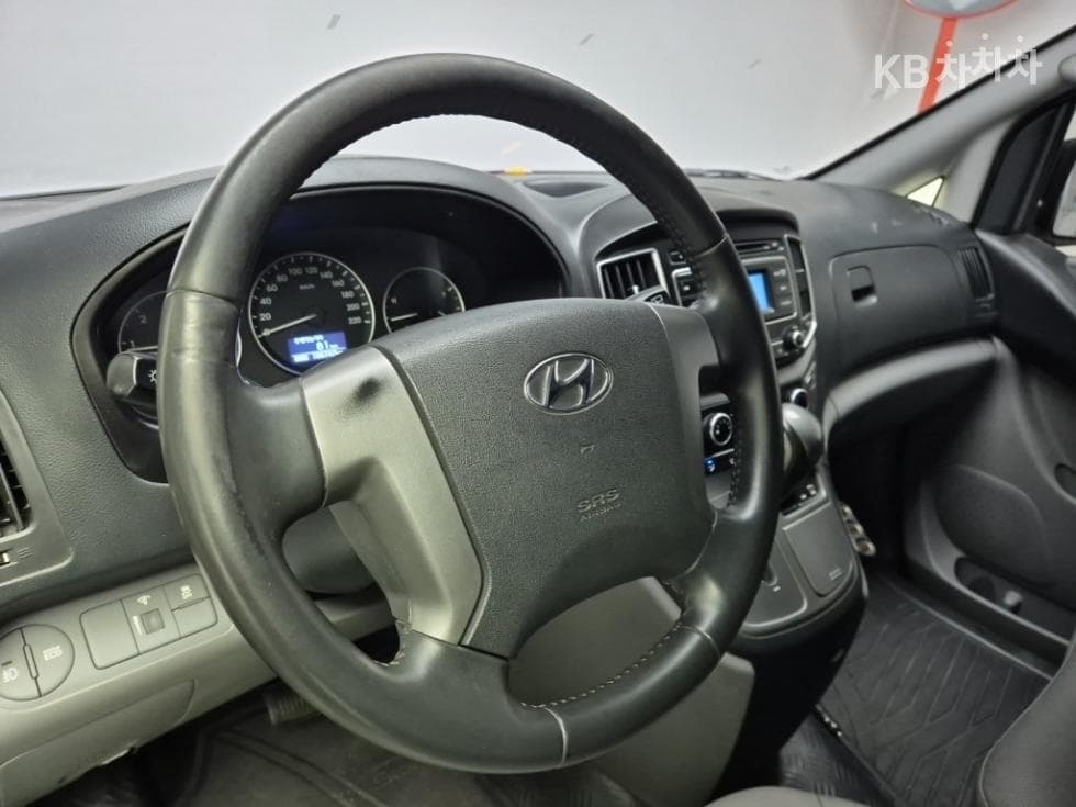 (83서0183)Hyundai The New Grand StarexVan 3 Passenger Smart - 9