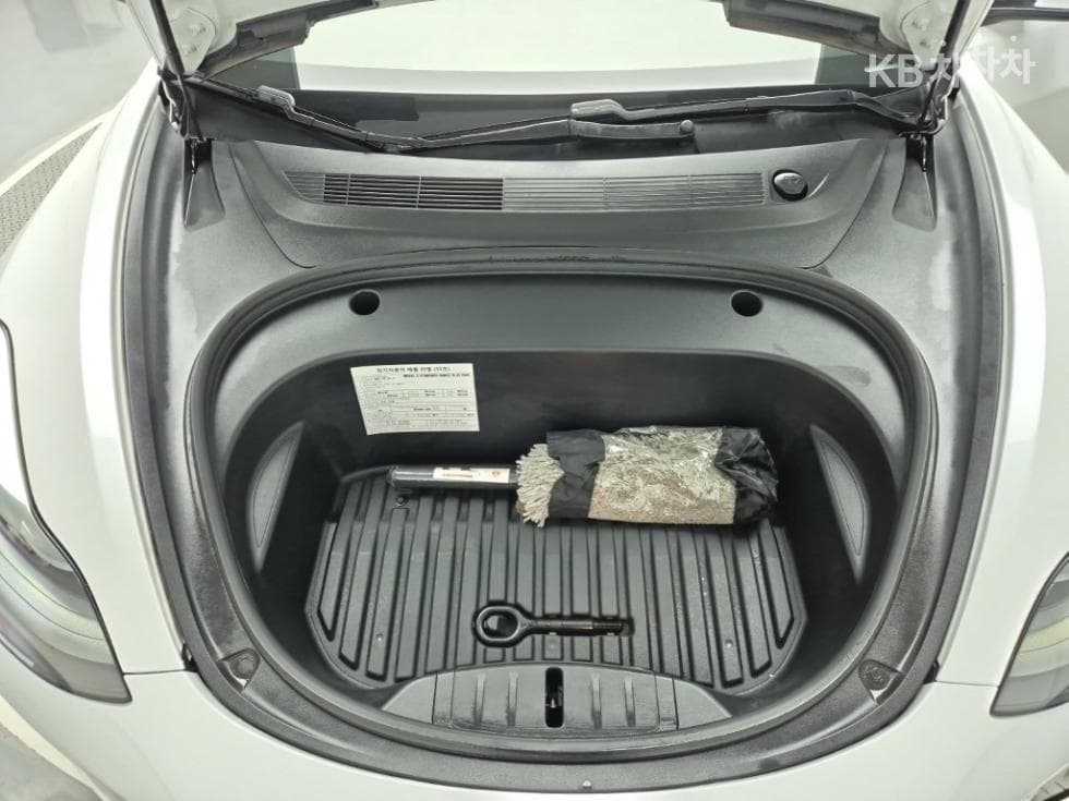 테슬라 Model 3Standard Range Plus - 5
