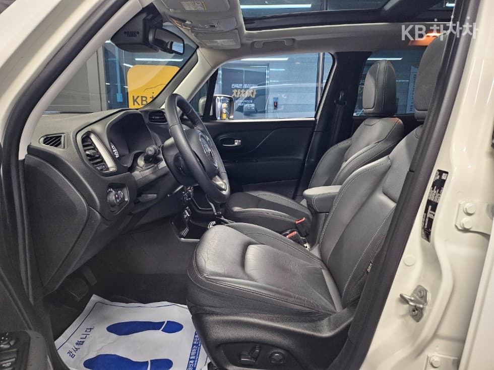 지프 레니게이드1.3 Limited FWD - 6