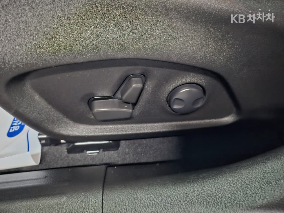 지프 레니게이드1.3 Limited FWD - 13