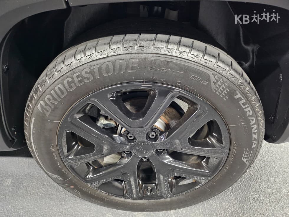 지프 레니게이드1.3 Limited FWD - 32