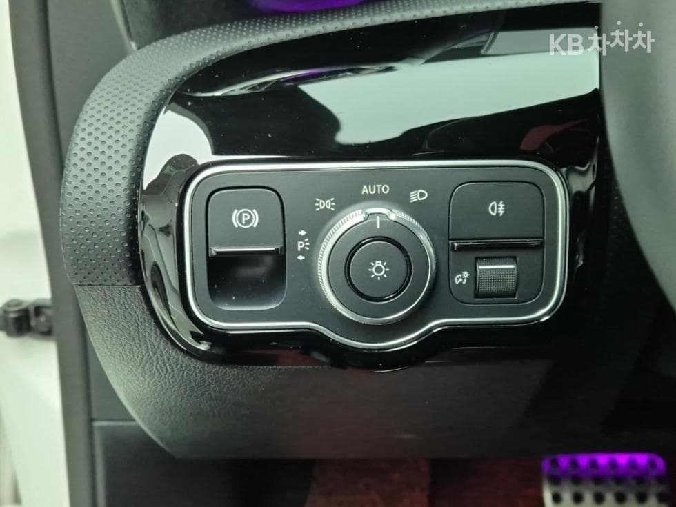 Mercedes-Benz A클래스(W177)AMG A35 4Matic - 18