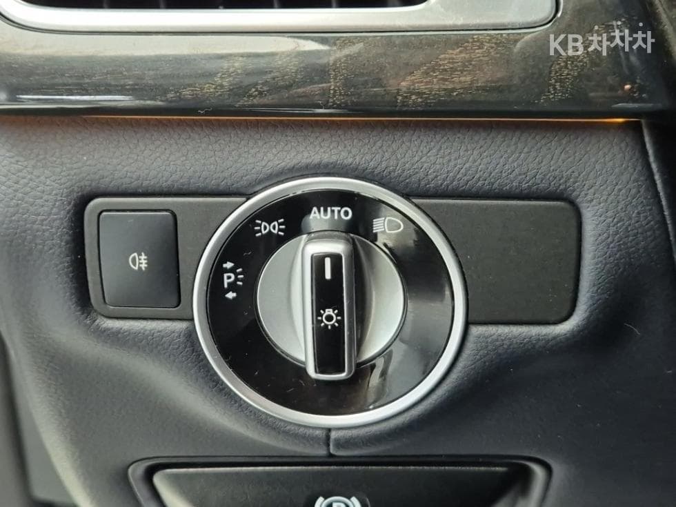 (38도3790)Mercedes-Benz CLS-Class(W218)CLS 250 CDI BlueTec 4Matic W218(14~) - 18