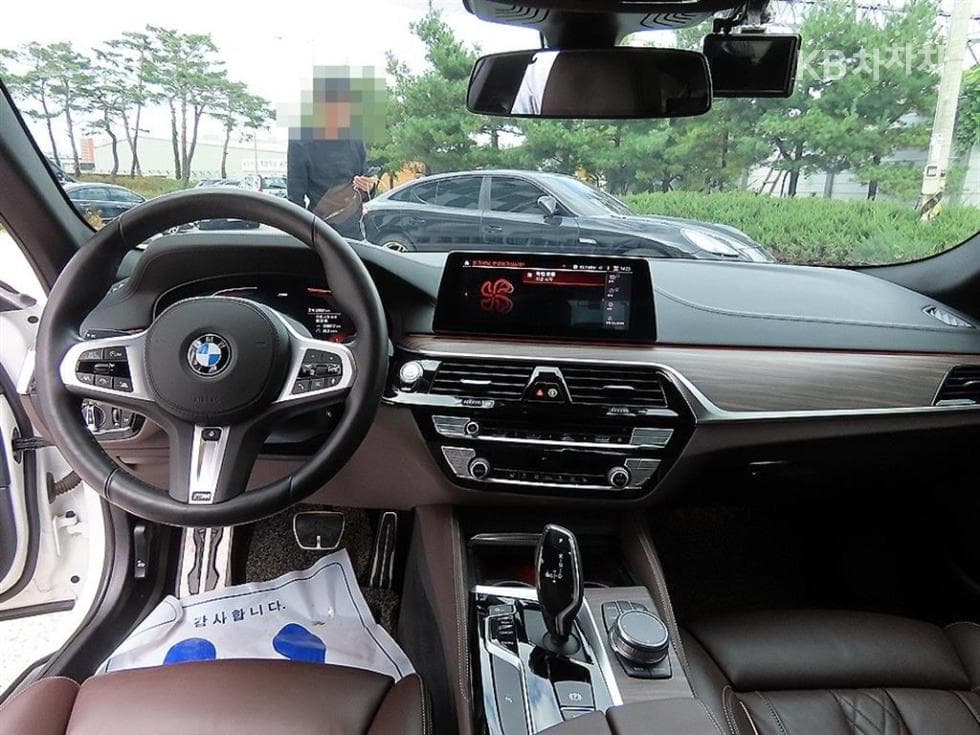 BMW 올Нов5 Серия (G30)520i M Sport - 7