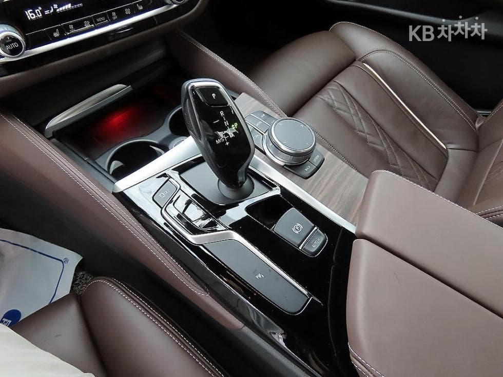 BMW 올Нов5 Серия (G30)520i M Sport - 11