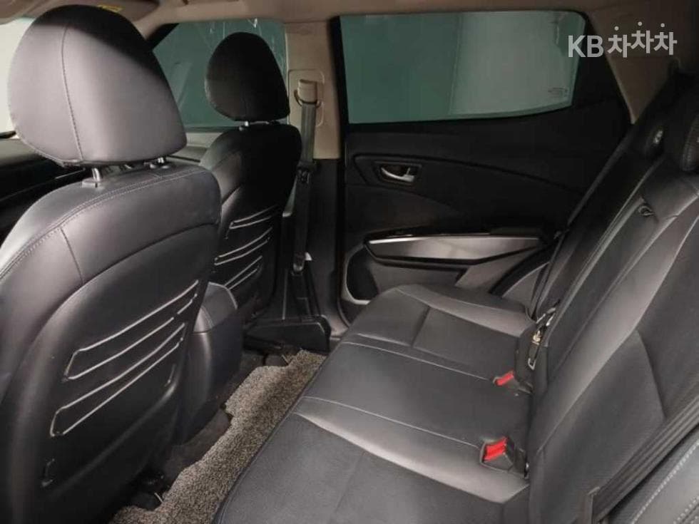 KG Mobility Tivoli Air(X150)1.5 Gasoline A3 - 8