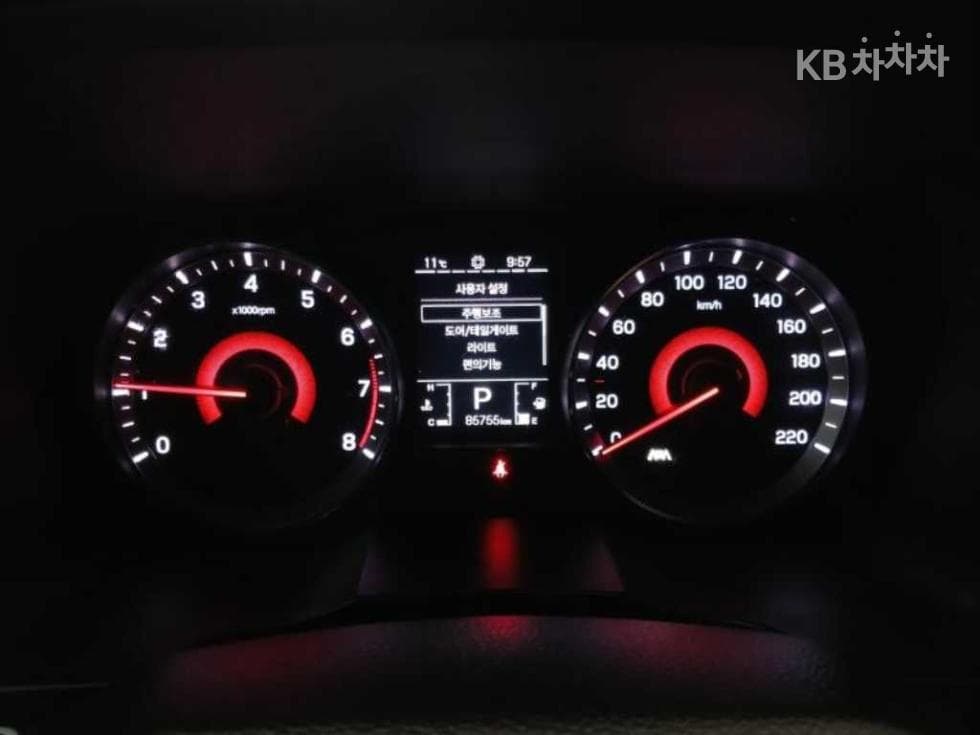 KG Mobility Tivoli Air(X150)1.5 Gasoline A3 - 10