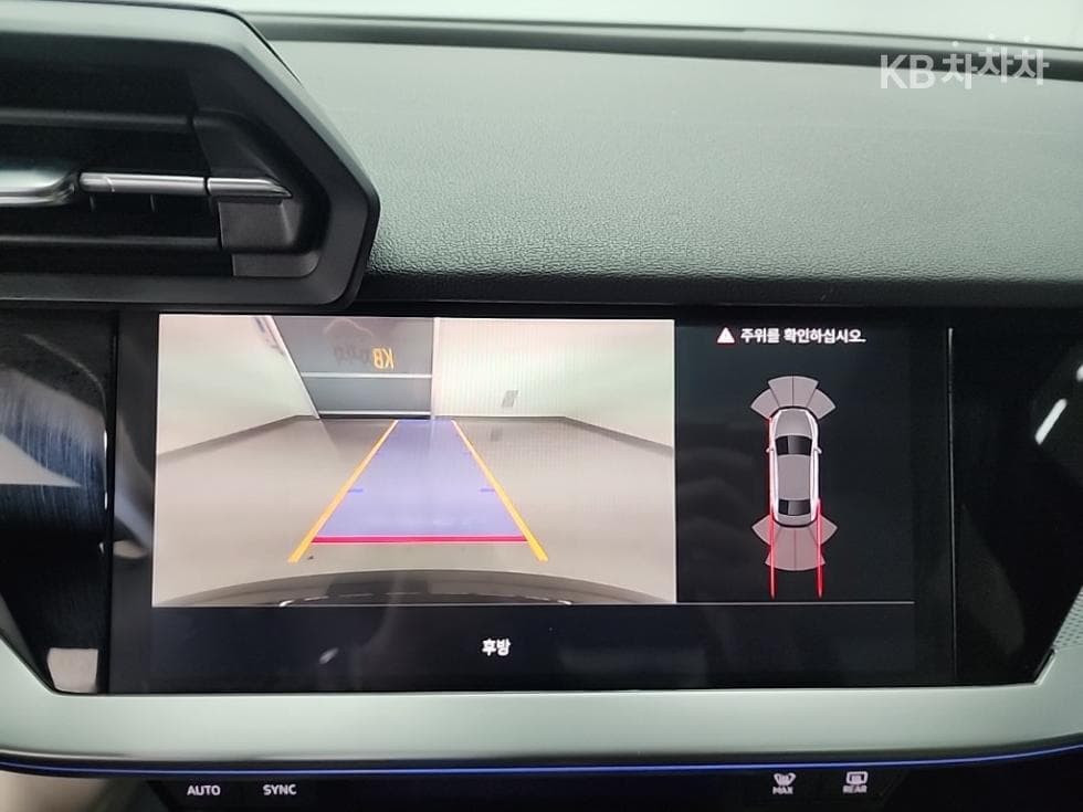 Ауди A3 (8Y)40 TFSI Premium - 16