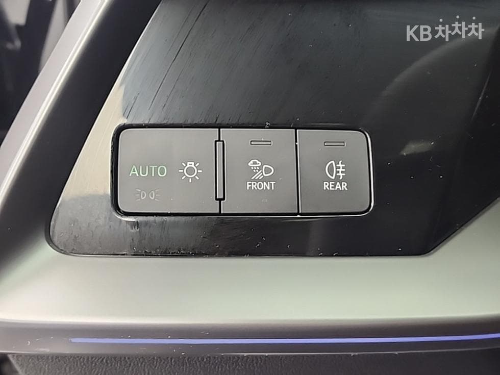 Ауди A3 (8Y)40 TFSI Premium - 18