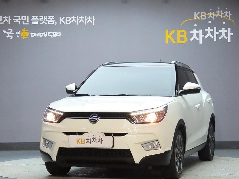 КейДжи Мобилити Тиволи Бензин LX Висок клас - Image 1