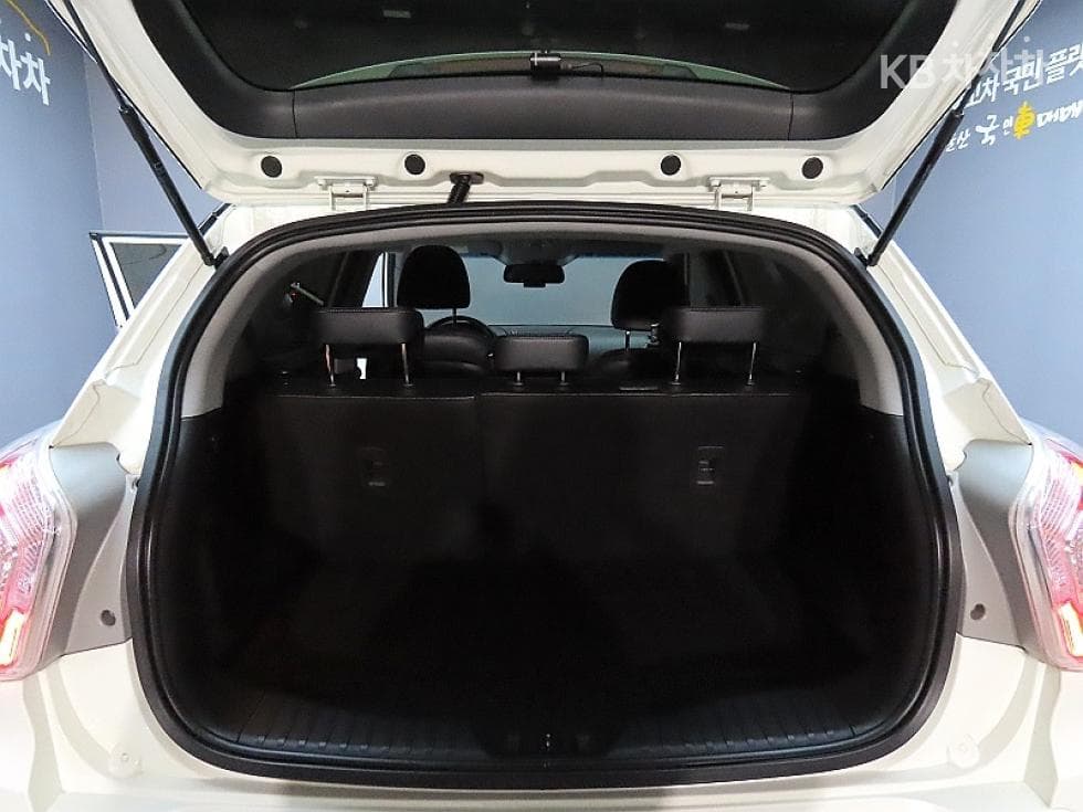 КейДжи Мобилити ТиволиБензин LX Висок клас - 19