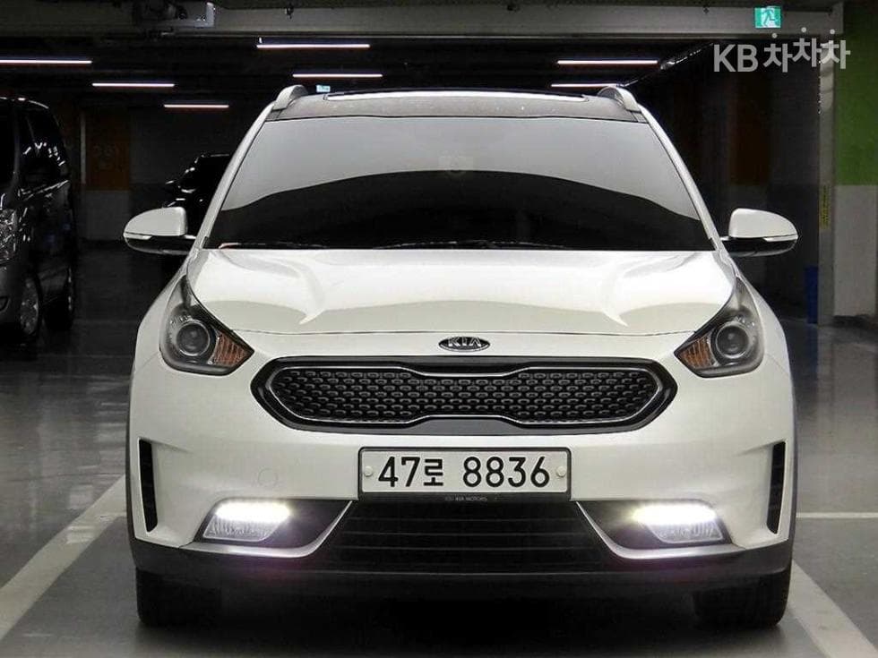 Kia Niro 1.6 Prestige - Image 1