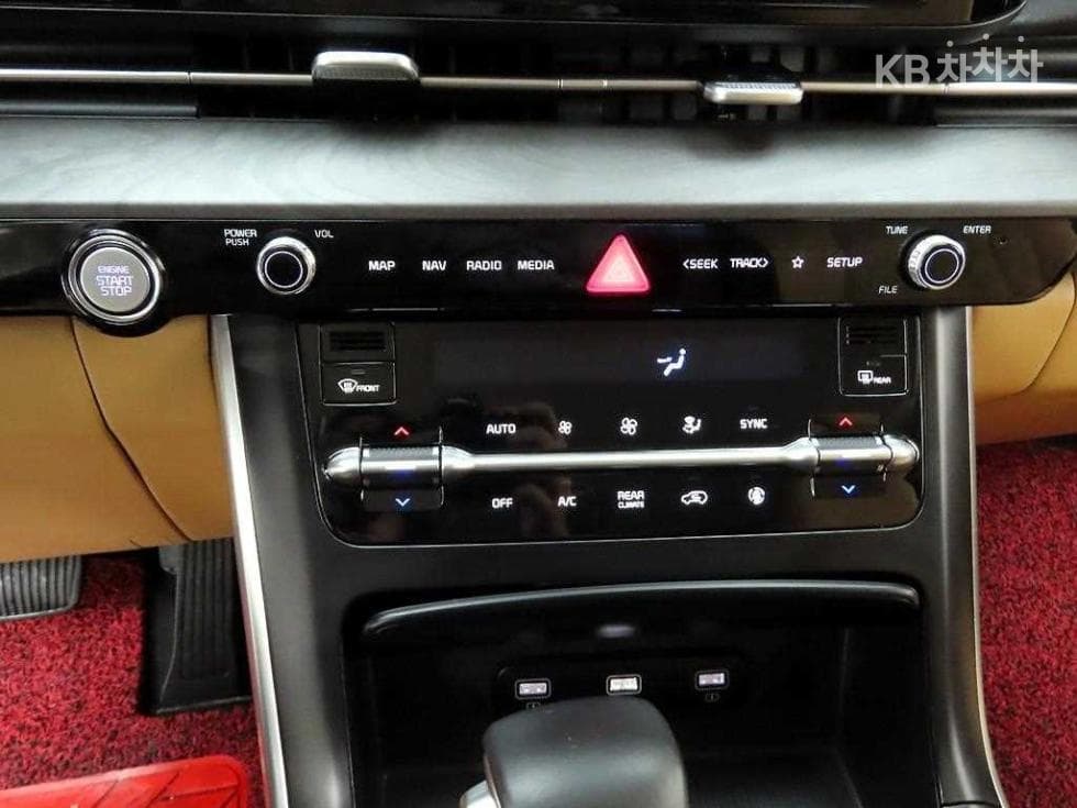 Киа Канивал 4-то поколениеD2.2 9-местен Престиж - 9