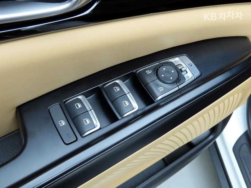 Киа Канивал 4-то поколениеD2.2 9-местен Престиж - 11