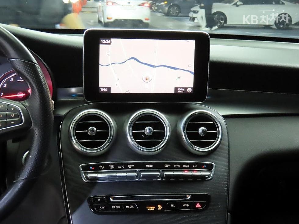 Mercedes-Benz GLC(X253)300 4Matic Coupe Стандартен - 11