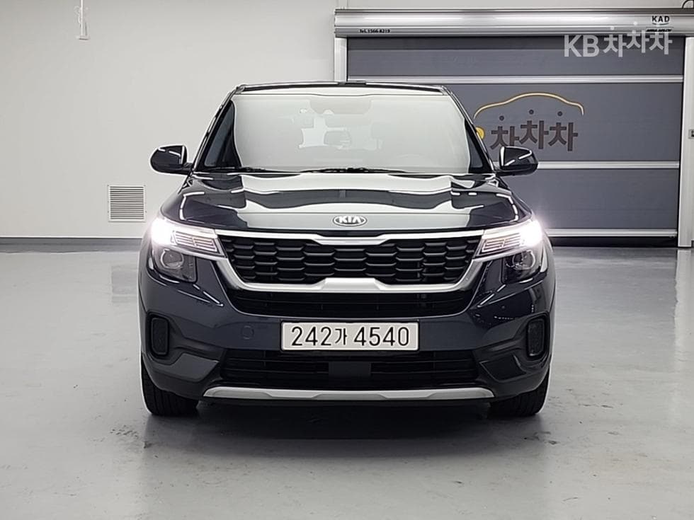 Kia Seltos1.6 Diesel 2WD Trendy - 2