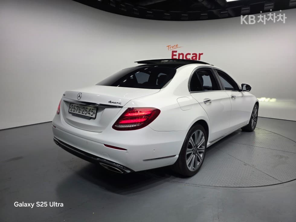Mercedes-Benz E-Клас (W213)E450 4MATIC EXCLUSIVE - 9