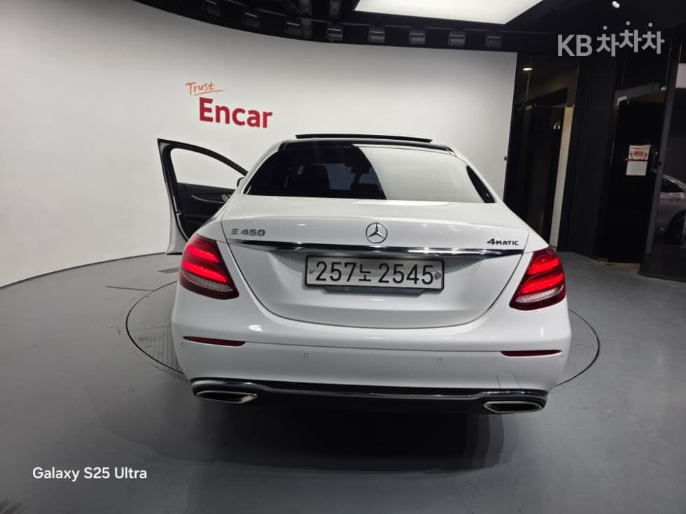 Mercedes-Benz E-Клас (W213)E450 4MATIC EXCLUSIVE - 10