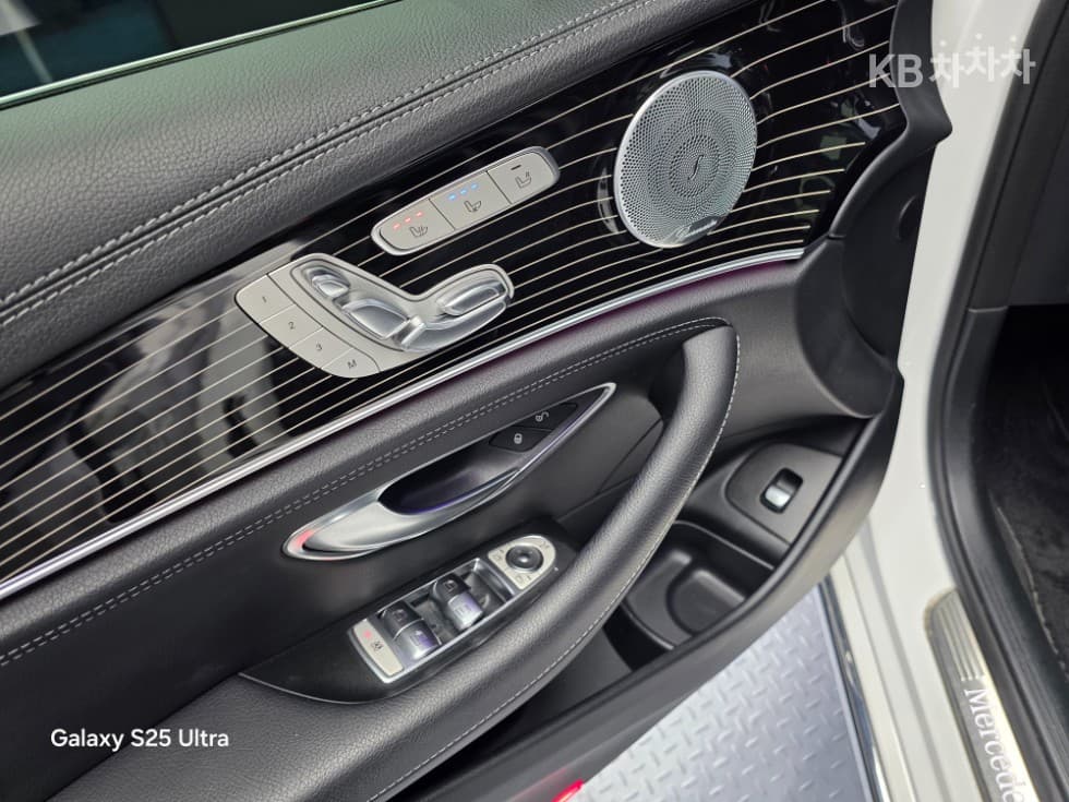 Mercedes-Benz E-Клас (W213)E450 4MATIC EXCLUSIVE - 20
