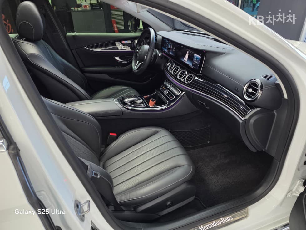 Mercedes-Benz E-Клас (W213)E450 4MATIC EXCLUSIVE - 22