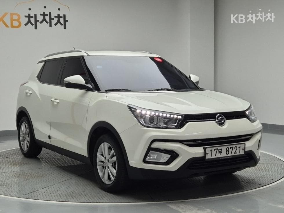 KG Mobility Tivoli 아머1.6 Gasoline VX 2WD - 4