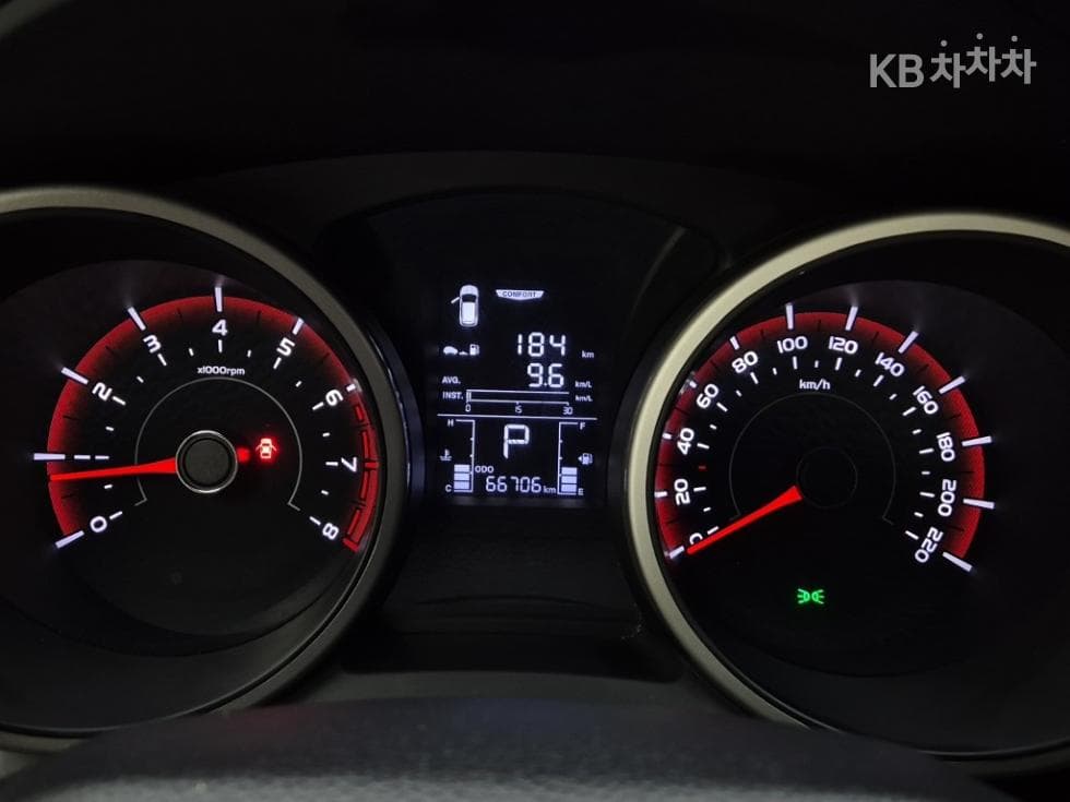 KG Mobility Tivoli 아머1.6 Gasoline VX 2WD - 6