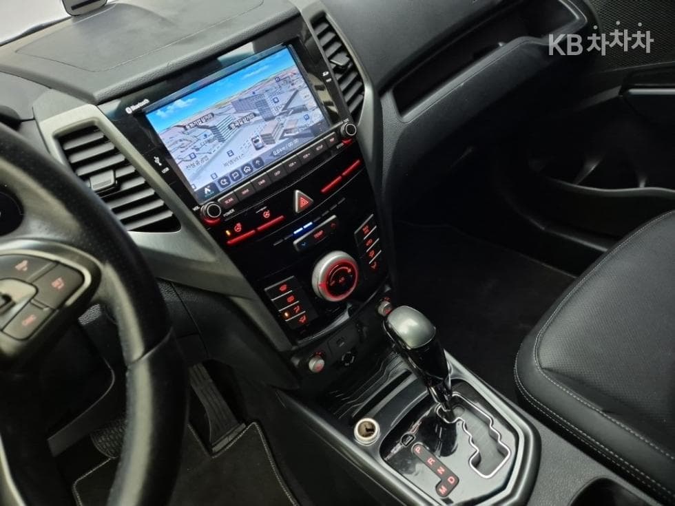 KG Mobility Tivoli 아머1.6 Gasoline VX 2WD - 10