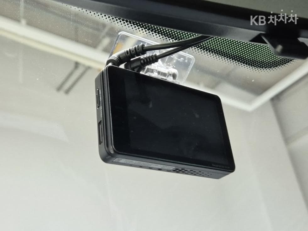 KG Mobility Tivoli 아머1.6 Gasoline VX 2WD - 15