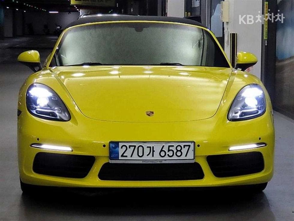 Porsche 718 박스터2.0 - 2