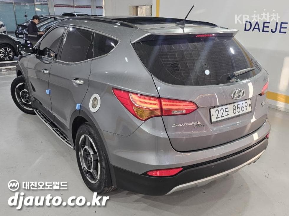 Хюндай Санта Фе DMХонда R-двигател 2.0 дизел 2WD PREMIUM Стандартен - 4