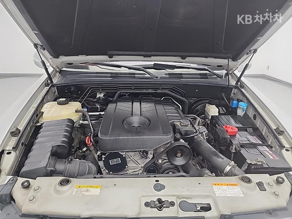 КейДжи Мобилити RextonW7-местен (Лимузин) 4x4 RX7 Лукс - 5