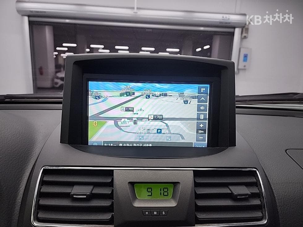 КейДжи Мобилити RextonW7-местен (Лимузин) 4x4 RX7 Лукс - 16