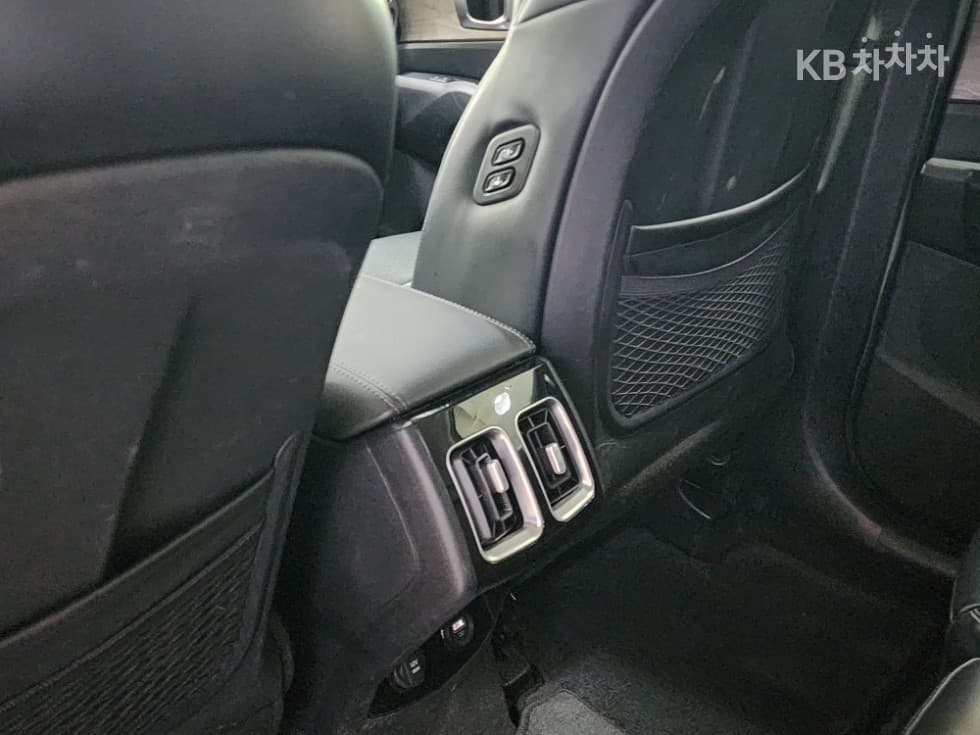 Kia Sorento 4th generation2.2 Diesel 2WD Prestige - 20