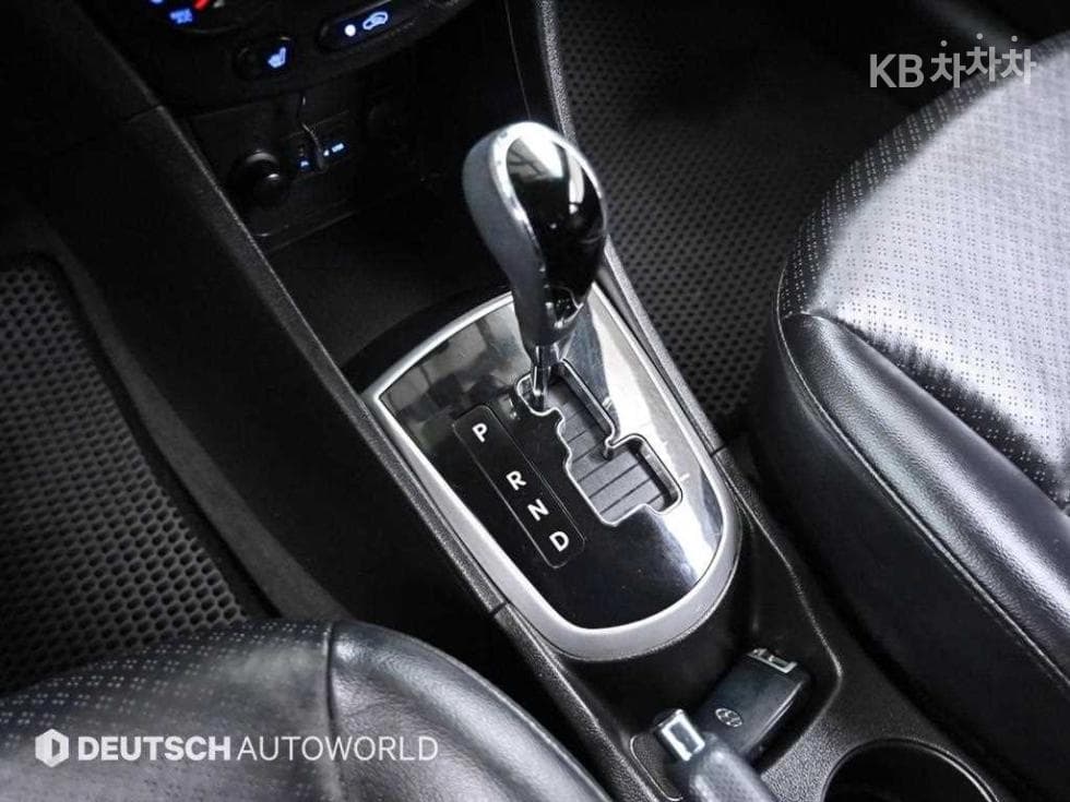 Хюндай Акцент(신형)1.4 VVT Premier - 9