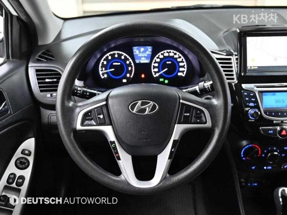 Хюндай Акцент(신형)1.4 VVT Premier - 13