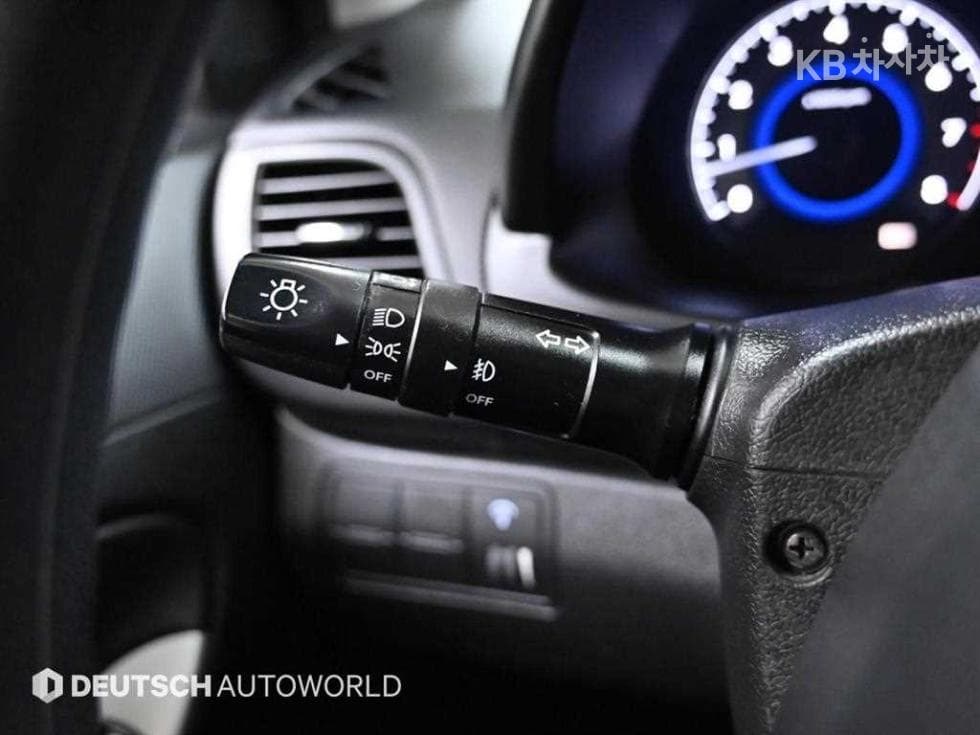 Хюндай Акцент(신형)1.4 VVT Premier - 18