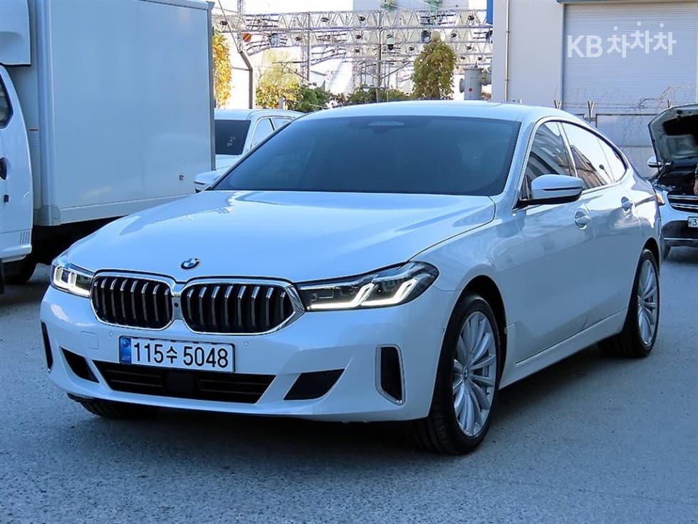 BMW Gran Turismo 6 Series GT 630i xDrive Luxury Line - Image 1