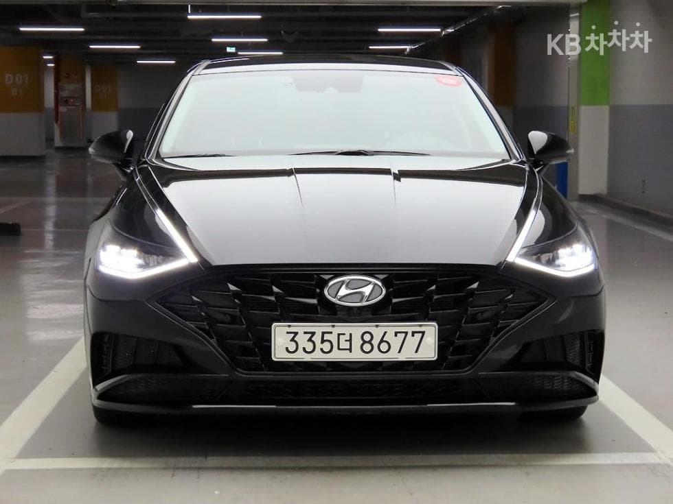 Хюндай Соната (DN8)2.0 Sensuous Premium Plus