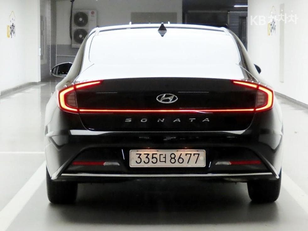 Хюндай Соната (DN8)2.0 Sensuous Premium Plus - 3